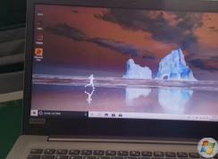 Win10插拔USB設(shè)備(如U盤)時屏幕會閃一下顏色也會變怎么解決？