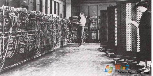 世界上第一臺電腦長什么樣？世界上第一臺電腦配置是什么樣的